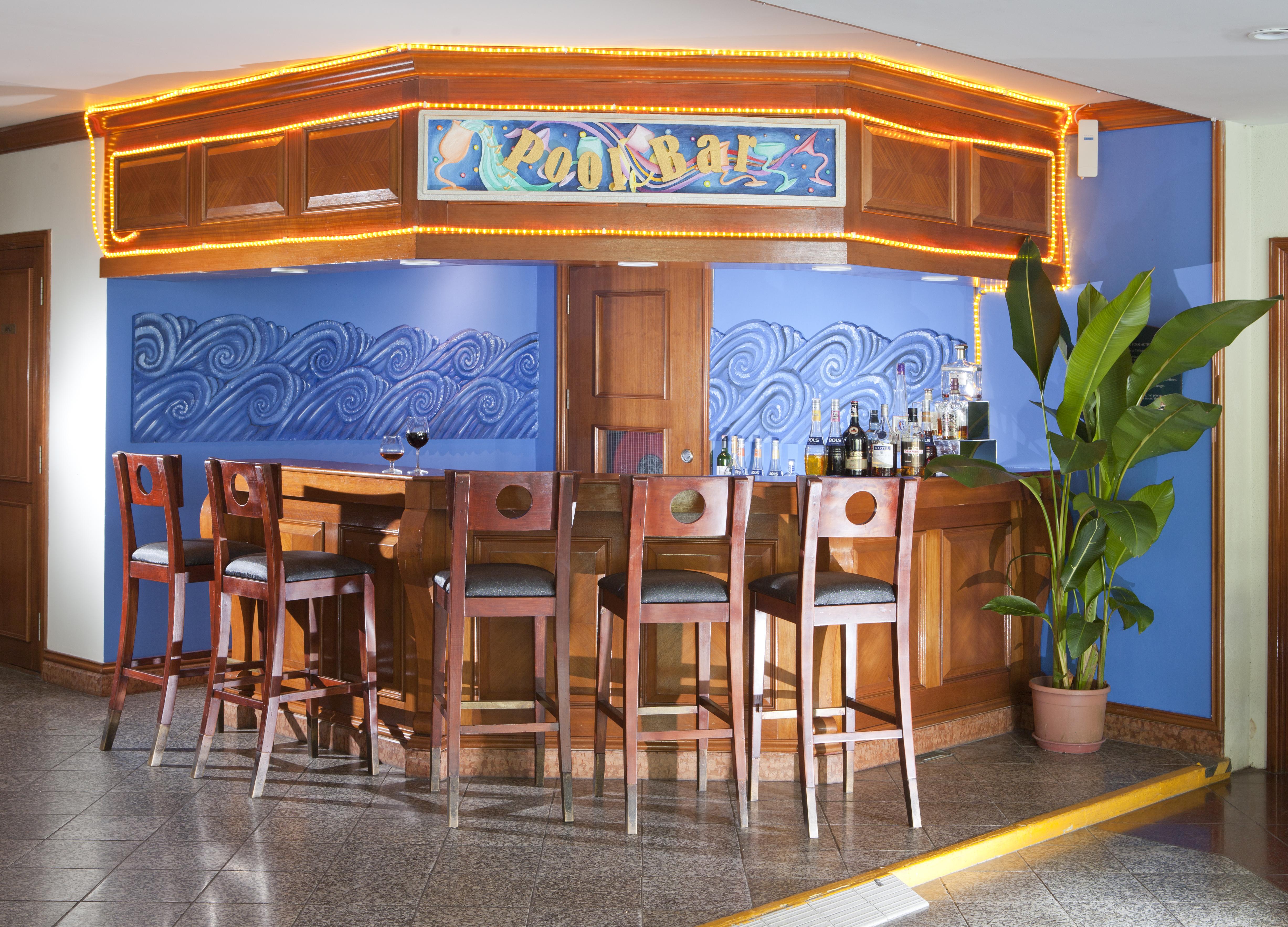Dorsett Grand Labuan Hotel Eksteriør billede