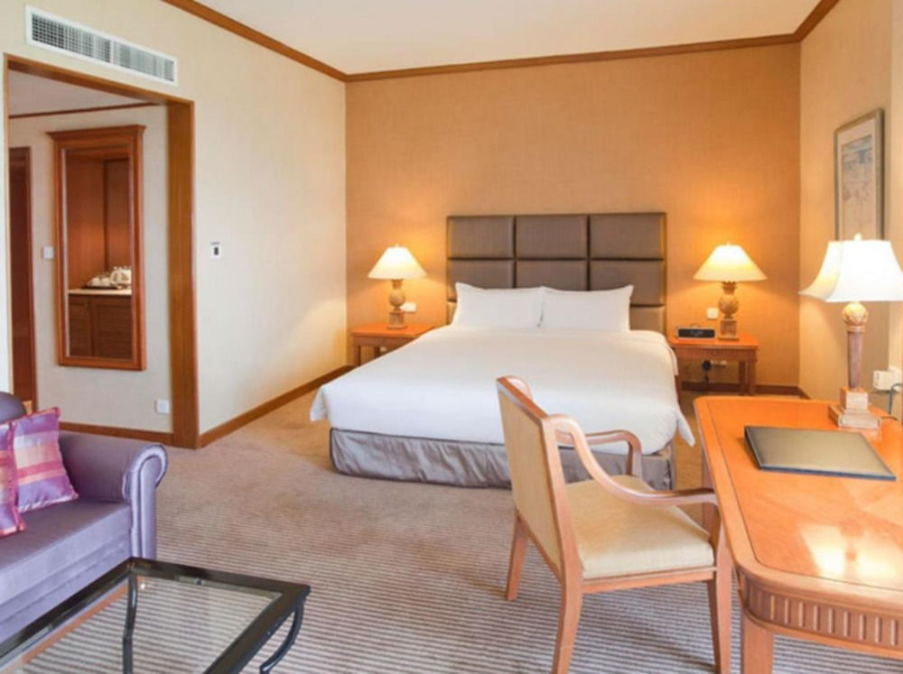 Dorsett Grand Labuan Hotel Eksteriør billede